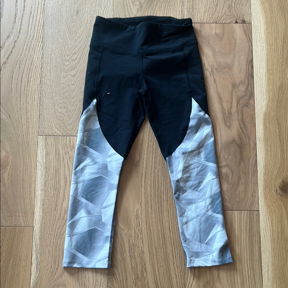 Under Armour Black and Gray Leggings (Size Small)